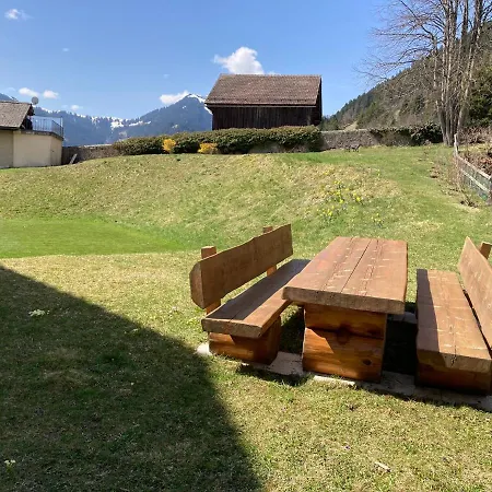 Alpstuga Le Rosat 25 *