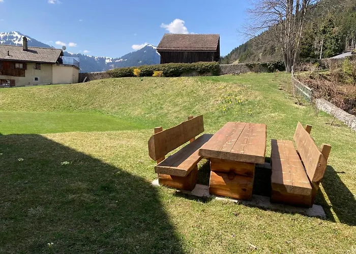 Alpstuga Le Rosat 25 *