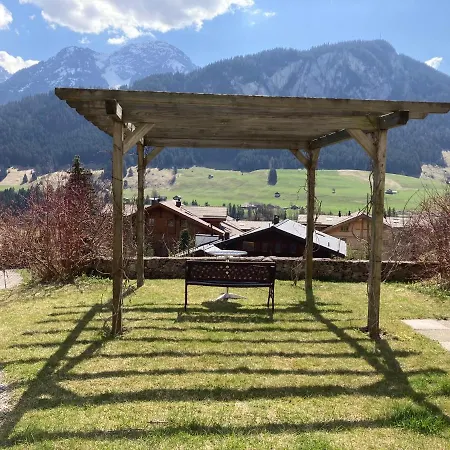 Le Rosat 25 Alpesi faház *