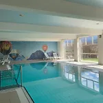 Alpstuga Le Rosat 25 *
